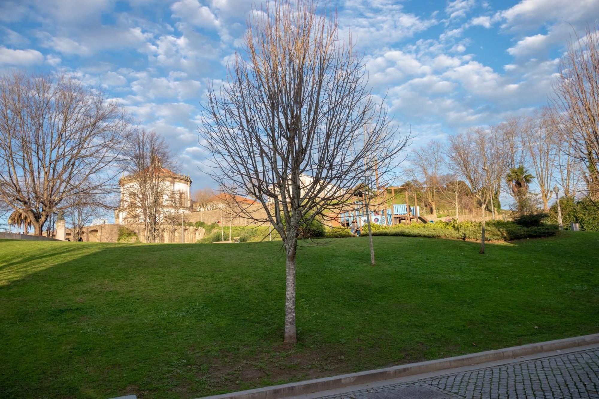 100 négyzetméteres, 3 hálószobás Apartman 1 fürdőszobával Santa Marinha területén Apartman Vila Nova de Gaia Kültér fotó